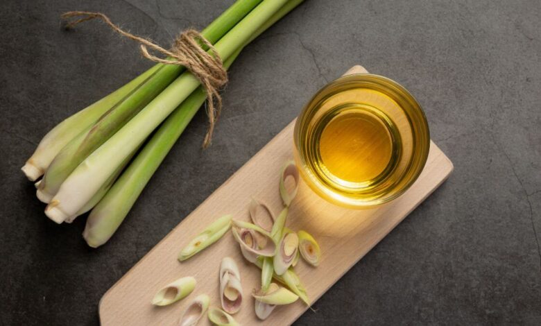 Lemongrass Essential Oil Uses and Benefits